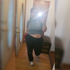 Meet your Posher, Anastacia